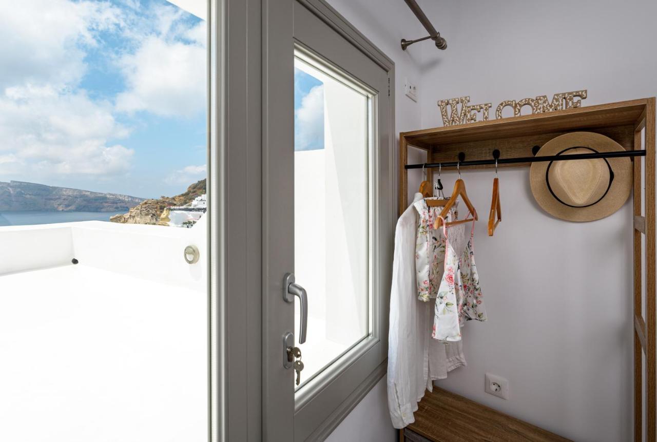 Amazing View Villa Oia With Jacuzzi 외부 사진